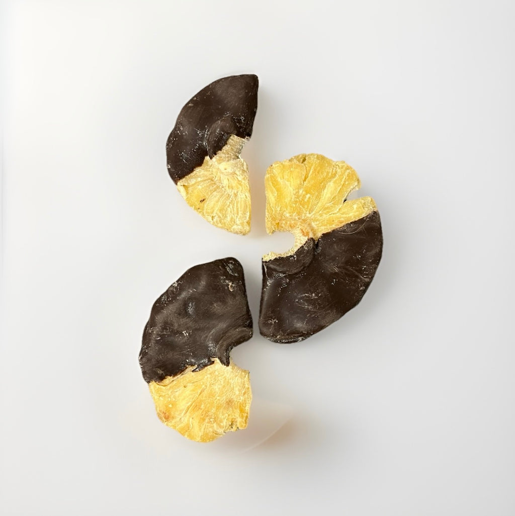 Getrocknete Ananas mit Zartbitter-Schokolade